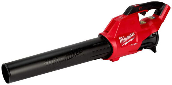 落ち葉を一気に　Milwaukee M18 Fuel リーフブロワー