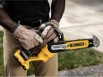 太い枝の剪定も楽々　DeWalt 20V MAX DCCS623B 剪定鋸