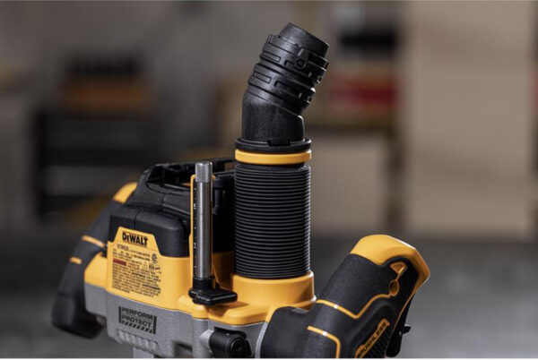 パワーがある　DeWalt 20V MAX XR コードレスプランジルーター